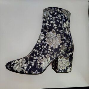 Merona Arie Brocade Booties  Royal Blue & Metallic Silver Embroidery 9.5 EUC
